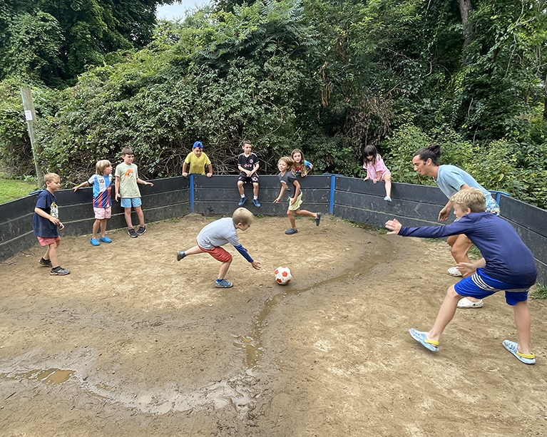 Gaga ball